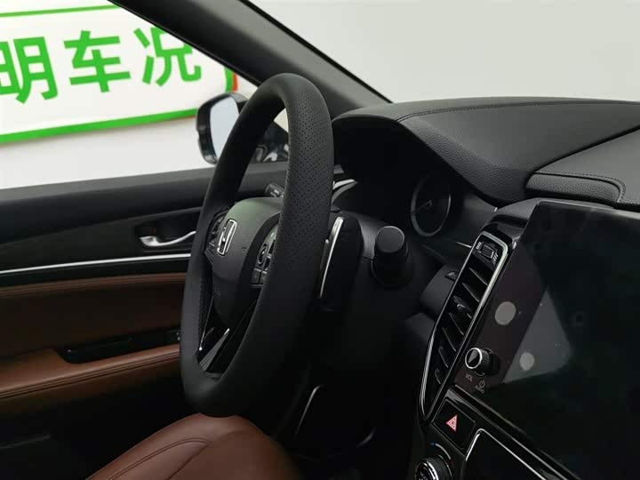 Honda UR-V 2020 370TURBO 2WD Premium Edition — 5-местный · 272 л.с. · Отличный кроссовер по разумной цене