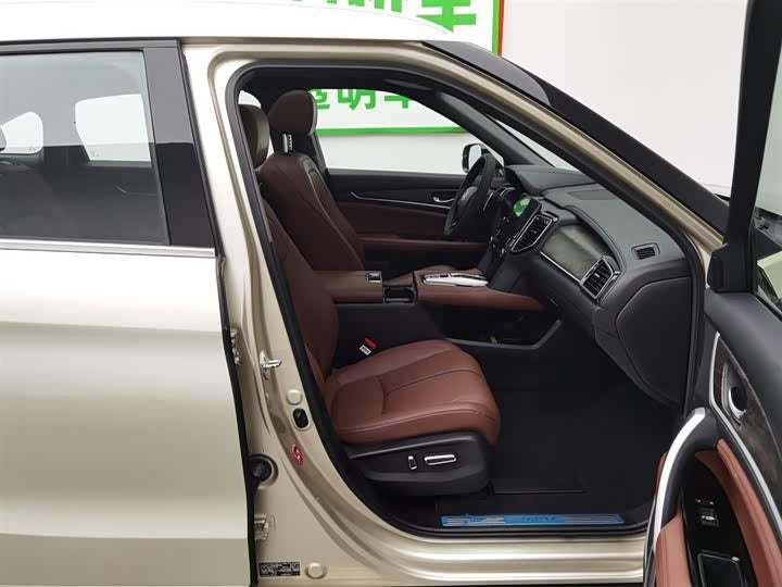 Honda UR-V 2020 370TURBO 2WD Premium Edition — 5-местный · 272 л.с. · Отличный кроссовер по разумной цене