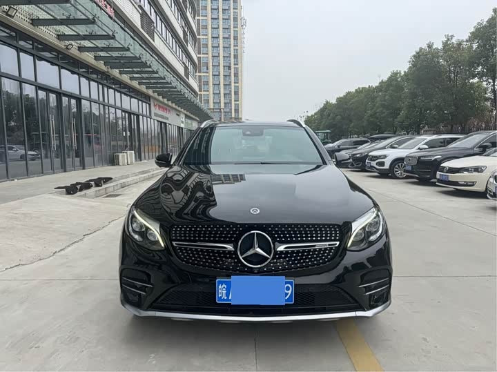 Mercedes-Benz AMG GLC 43 4MATIC (2017) - Высокопроизводительный роскошный внедорожник