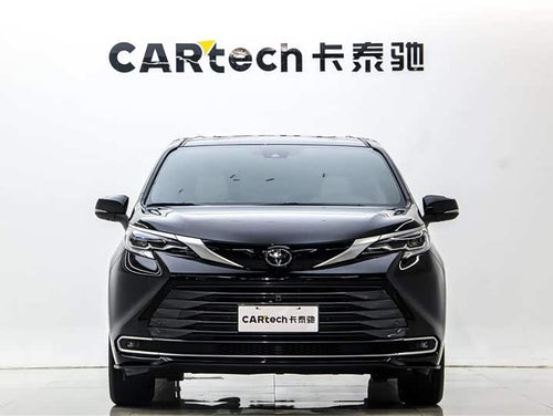 2024 Toyota Sienna 2.5L Hybrid AWD Premium – 5 тыс. км, как новая